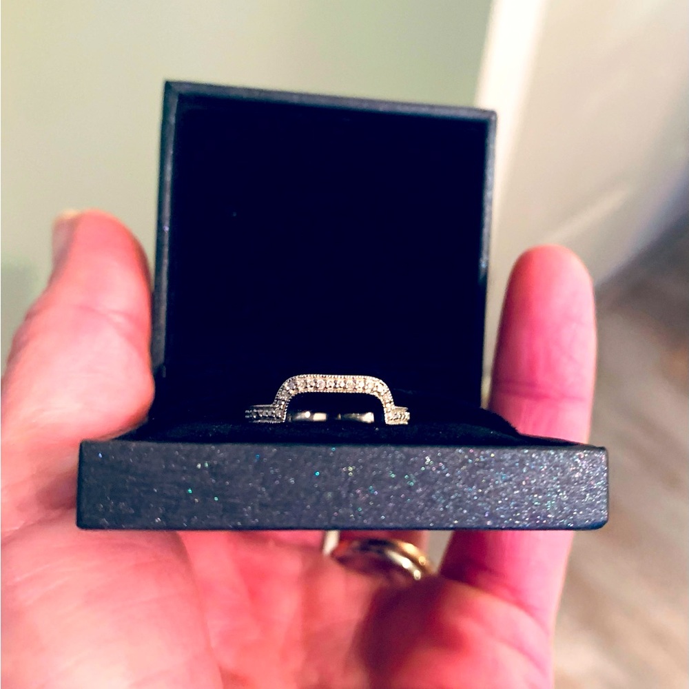Miadora Contour Band